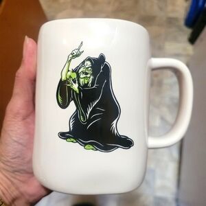Disney&Rae Dunn Snow White's Evil Witch Mug 14oz  EUC Halloween Goth Collectible